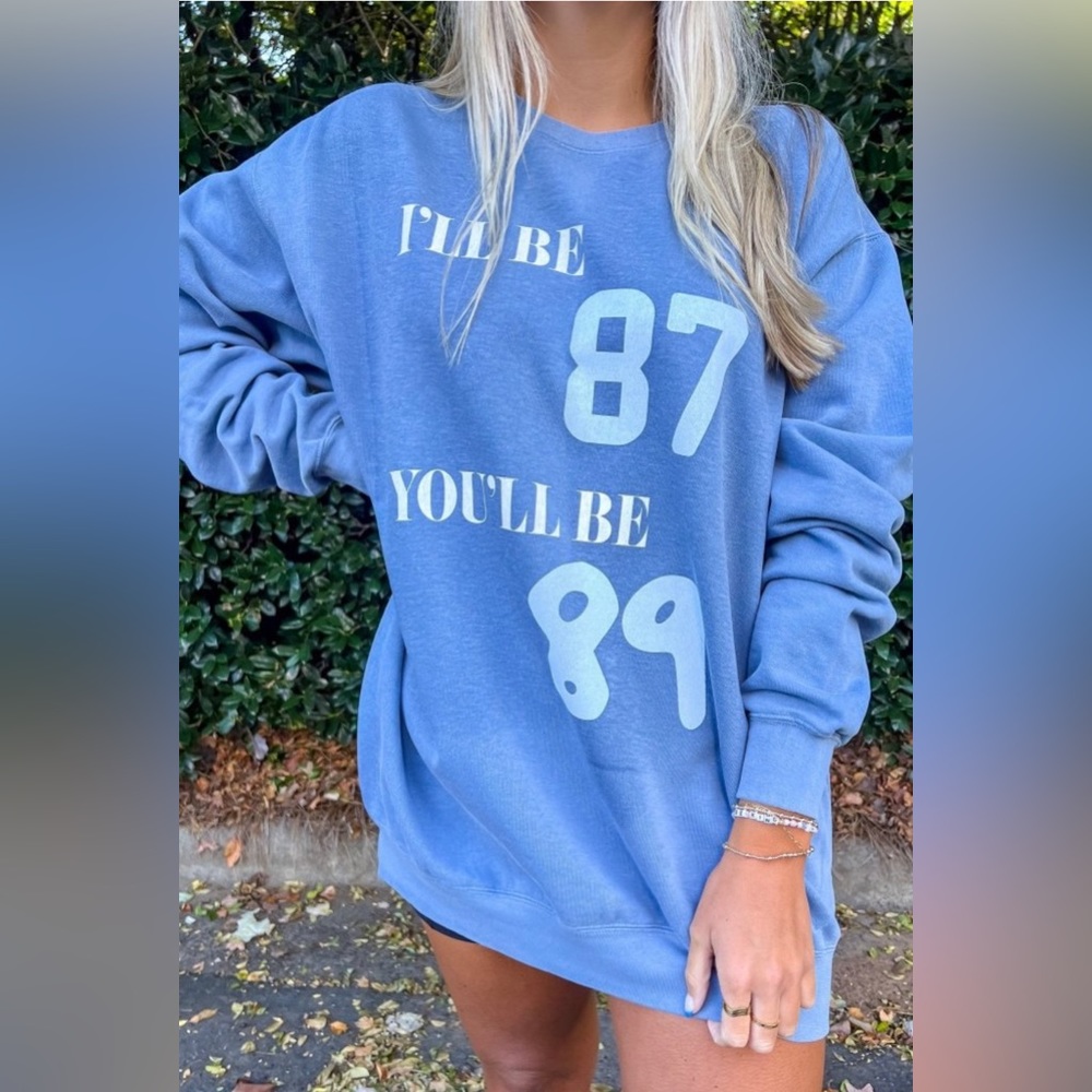 Girl Tribe Taylor Swift 1989 Blue Oversized Sweatshirt XL NWOT